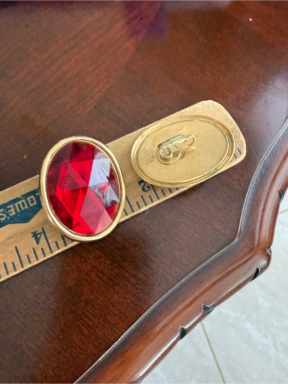 Vintage Clip On Earrings - Picture 2 of 2